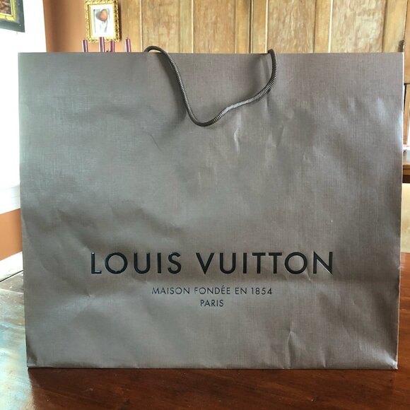 LOUIS VUITTON – large shopping bag - Picture 1 of 4
